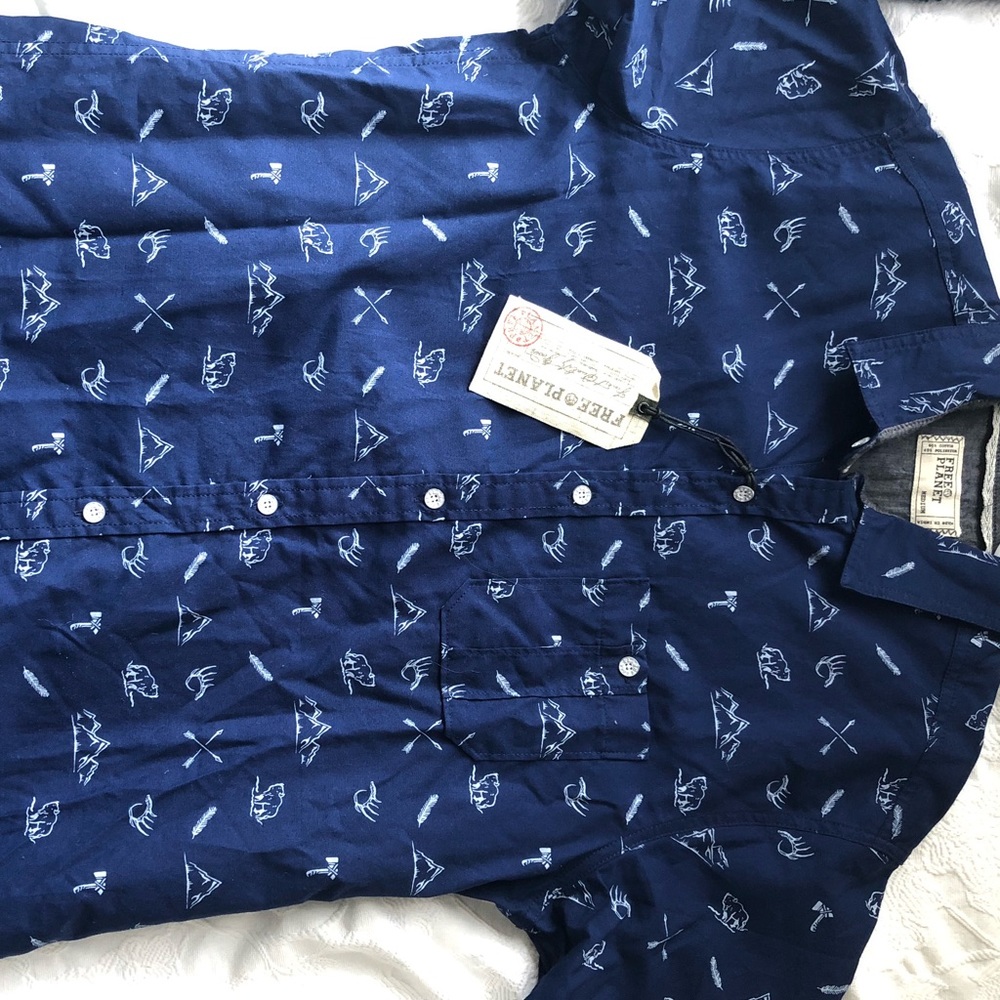 Men’s button down short sleeve